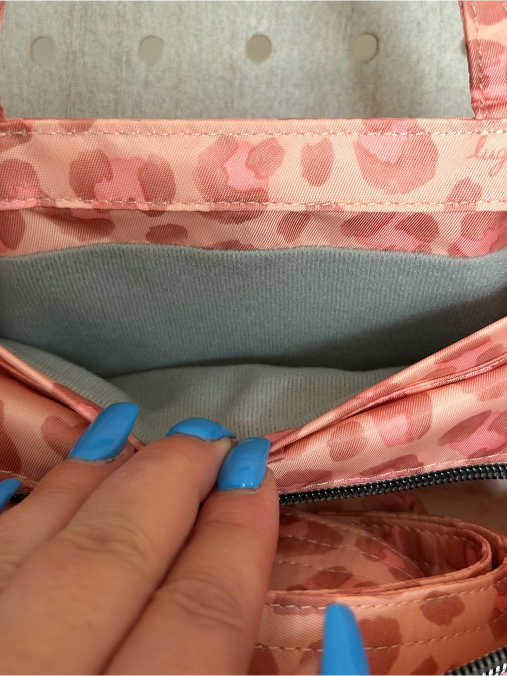 lug Pink Leopard Quilted Mini Tote - Picture 4 of 11